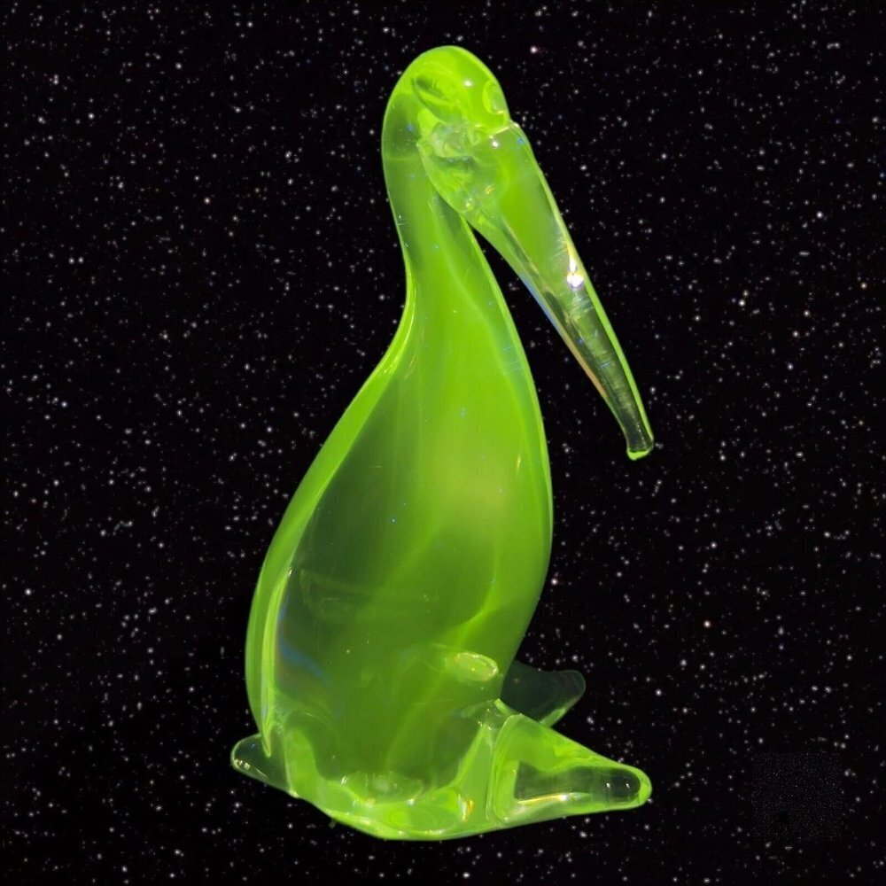 Venetian Clear Art Glass Bird Duck Clear Crystal Green Manganese‎ 365nm UV Glow